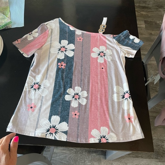Temu Off-one-shoulder Pretty Floral Striped Women's Top in size large - Picture 6 of 10